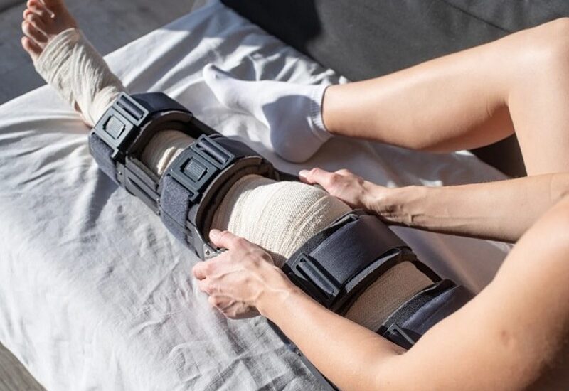 Know When to Visit the Spa After Knee Surgery